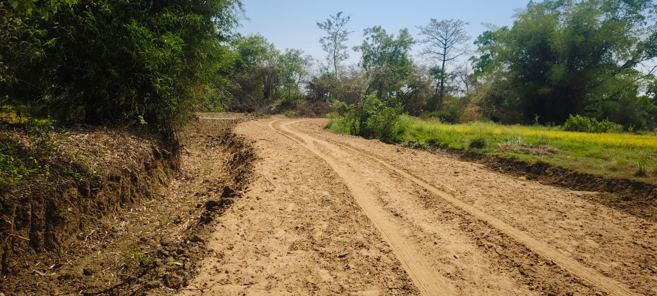 केंद्र सरकार की सबसे महत्वाकांक्षी योजना मनरेगा का बेखौफ होकर सरपंच व‌ रोजगार सहायक द्वारा उड़ाया जा रहा है धज्जिया