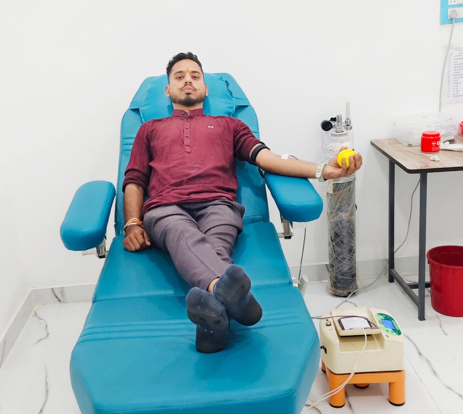 सामाजिक कार्यकर्ता जितेश जायसवाल ने किया 16 वां रक्तदान